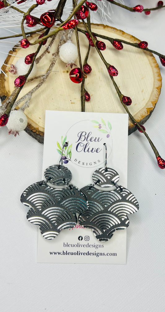 Black Waves Boho Acrylic earrings