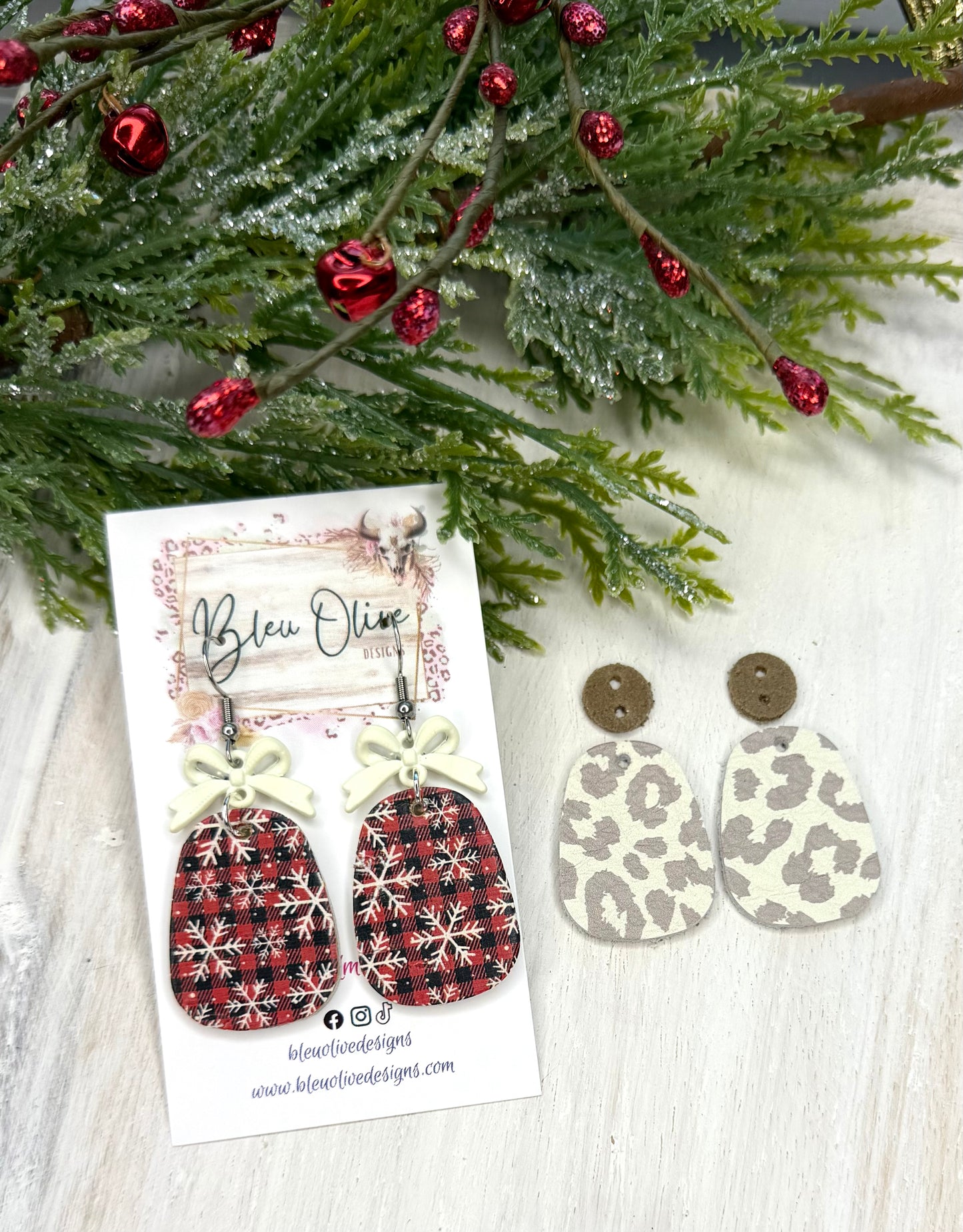 Modern Curve Die