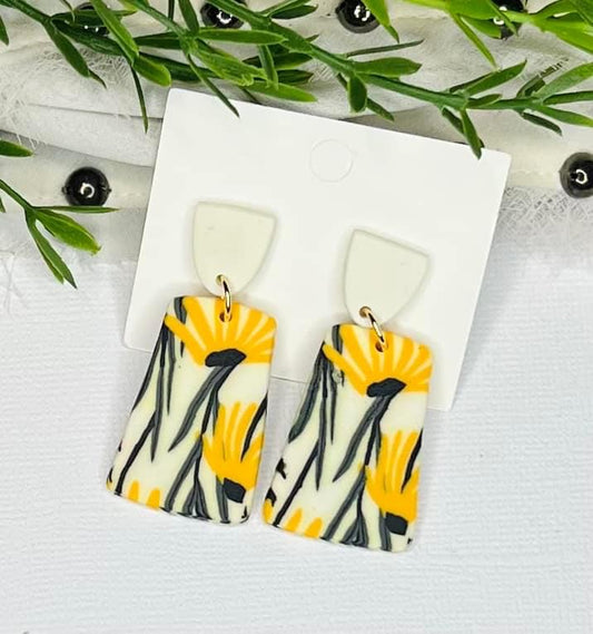 Mustard Daisy Polymar Clay Earrings